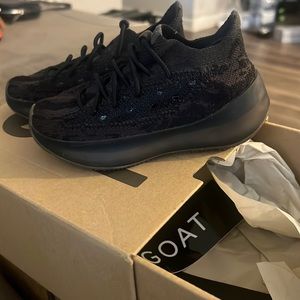 Toddler yeezy boost sneakers